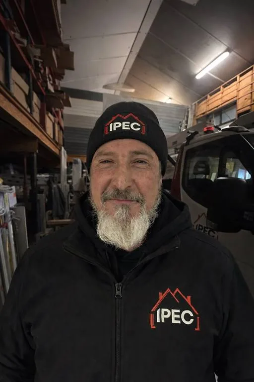 Julien — Couvreur · 25 ans d'expérience
